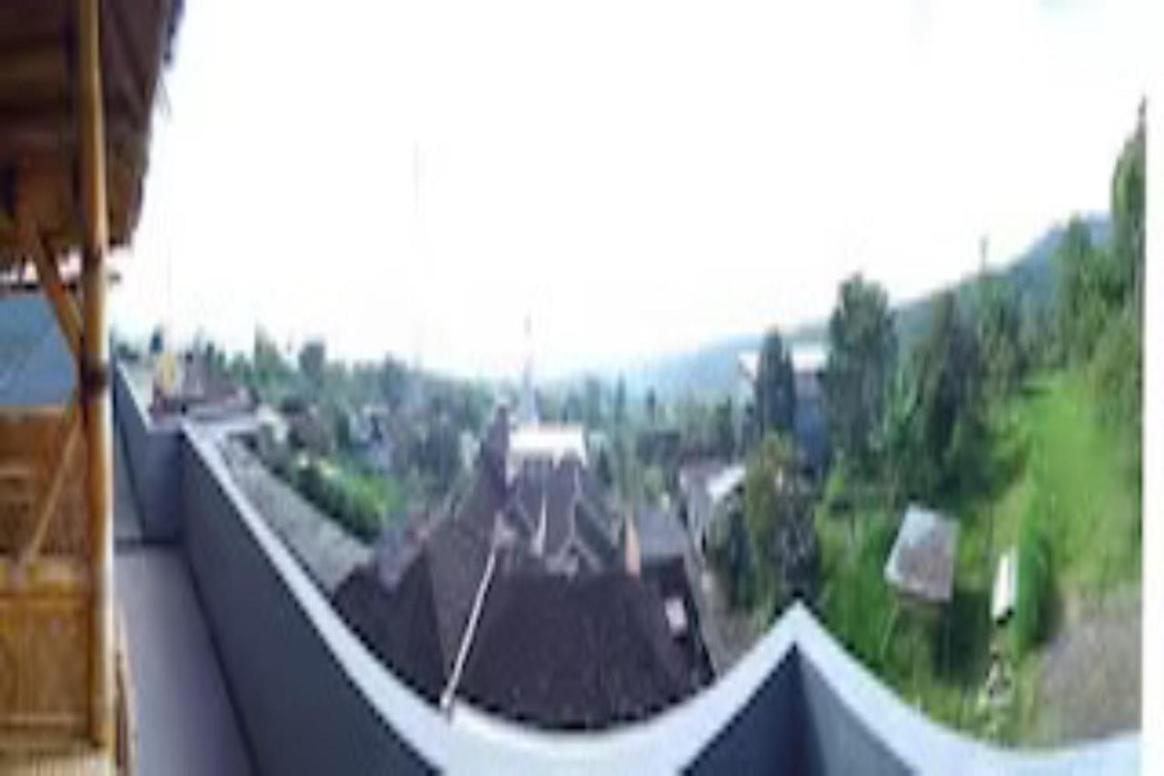 Express O 91800 Chantika Hotel Malang